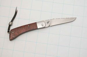 Folding knife