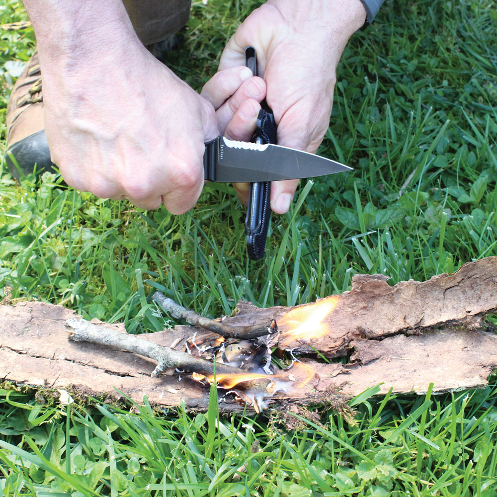 The Northman Firesheath includes an embedded ferro rod to use along with the blade for emergency fire-starting