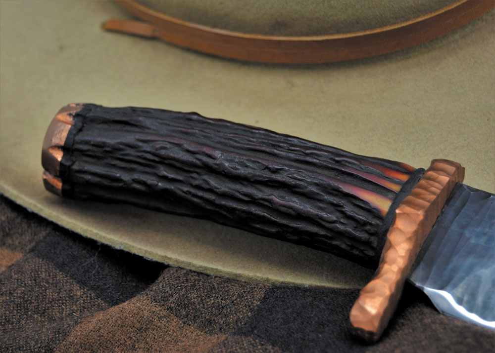 Valavian Edge Craft's Bowie's handle