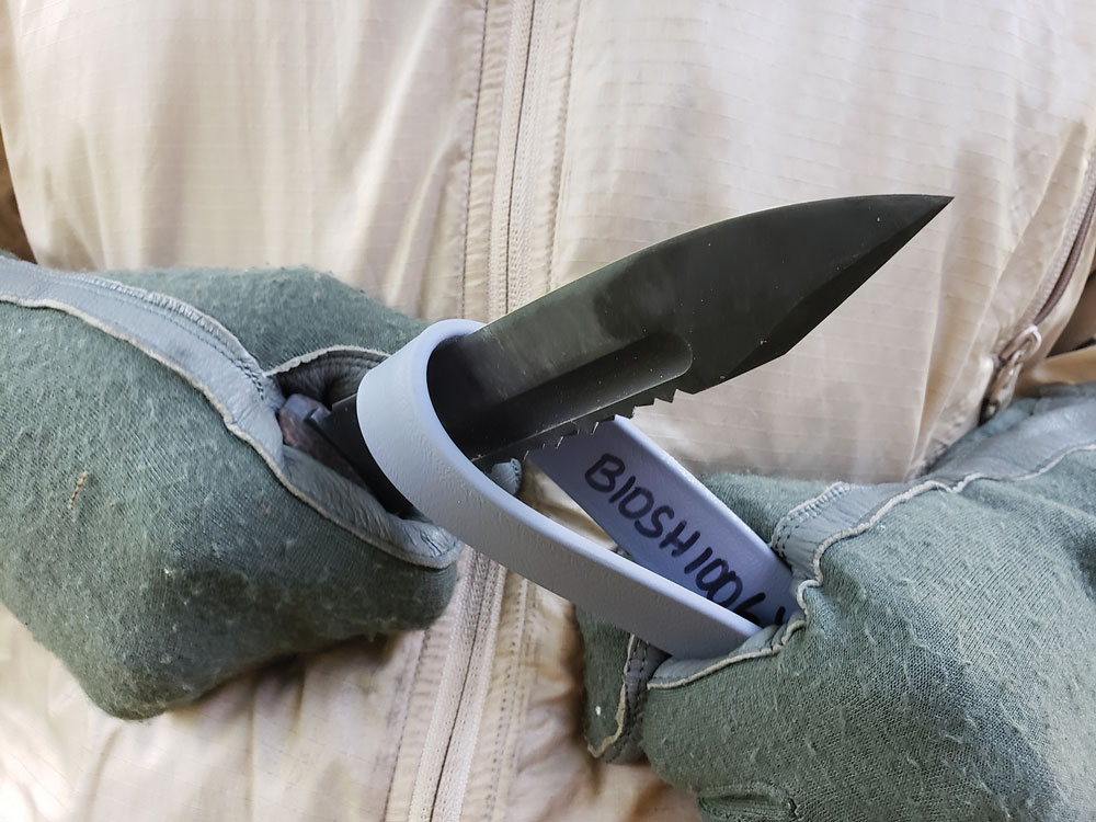 Wenger Pilot Knife was used to cut reinforced, polymer-covered, 1-inch webbing