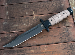The Hinderer "KA-BAR" knife comes a choice of micarta handles instead of the original stacked leather washer grip.