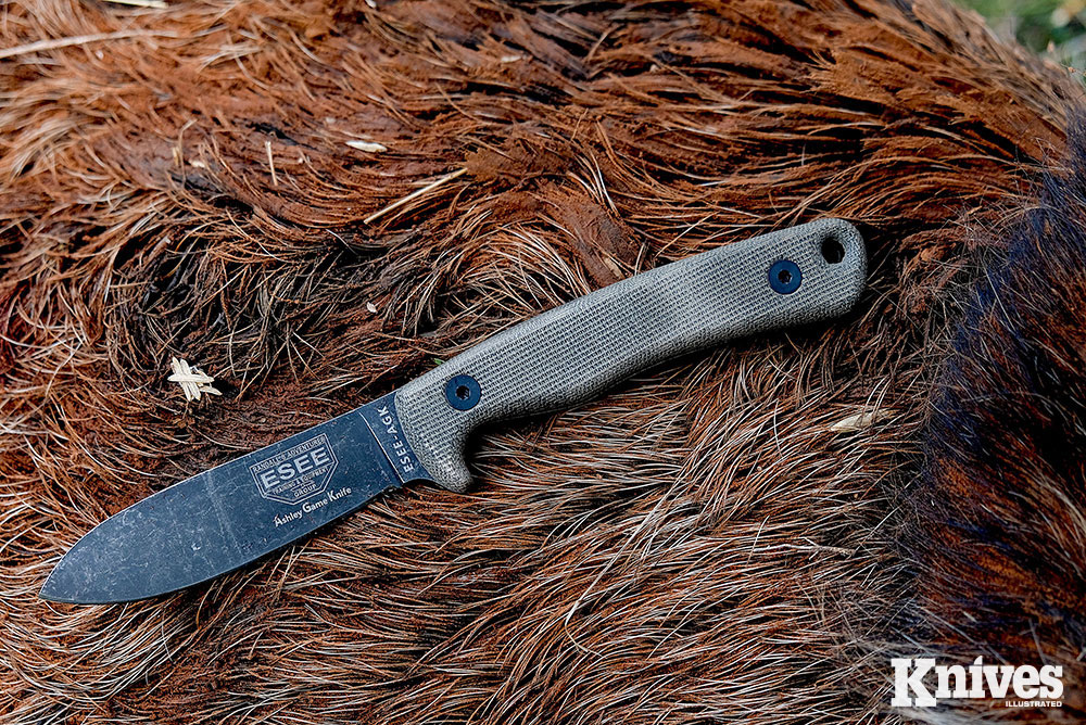 The ESEE AGK sitting atop a hog from a recent hunting trip with Ashley Emerson. 