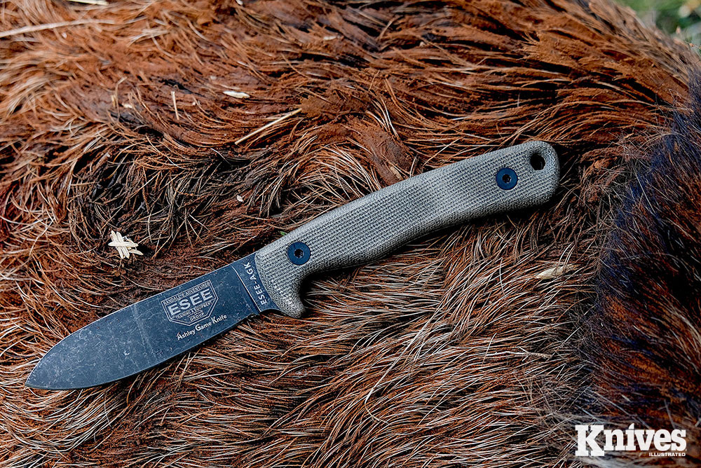 The ESEE AGK sitting atop a hog from a recent hunting trip with Ashley Emerson.