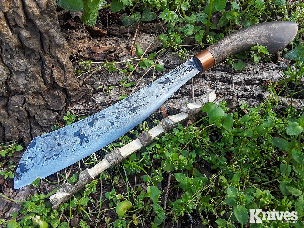 In a display of fine Bushcraft work done with a larger blade, the Duku Chandong made a try stick on a small branch.