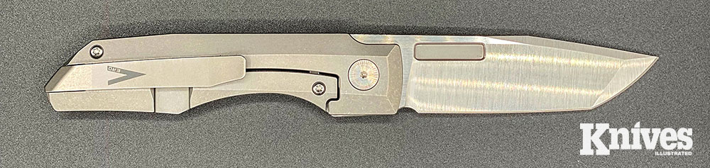 An example of a tanto blade is the Impulse from Vero Engineering ( a Hector Aleman photo)