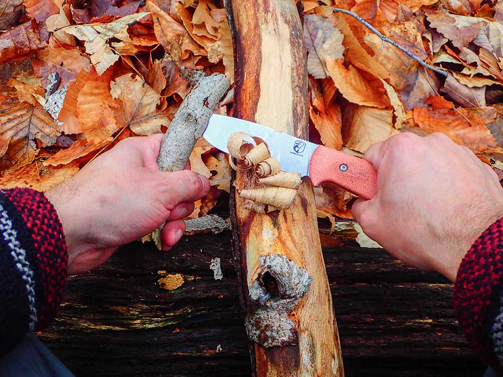 the Gasper 4 had too short of a blade to grip safely