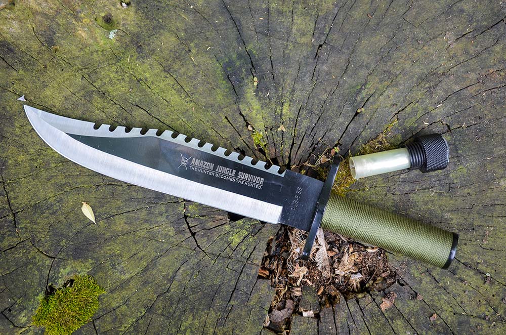 Inexpensive knockoff hollow-handle survival knives