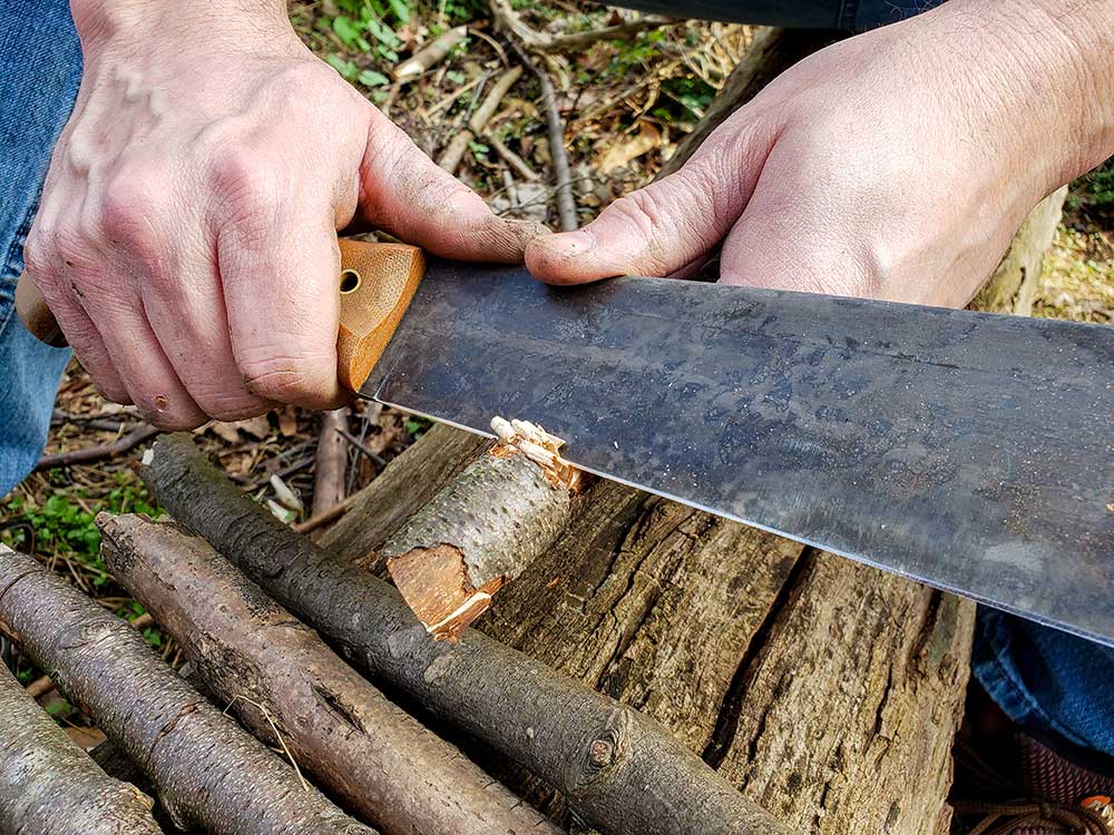 The fine edge near the handle of the machete made carving easy.
