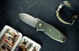 folding knife