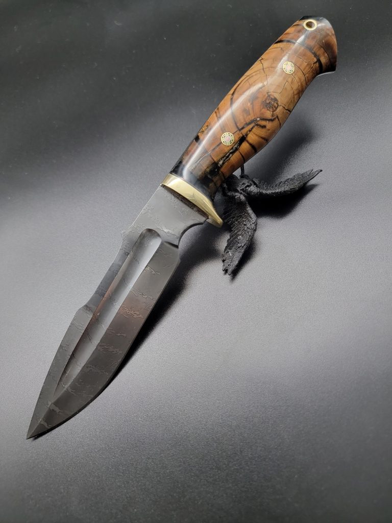 fixed-blade knife