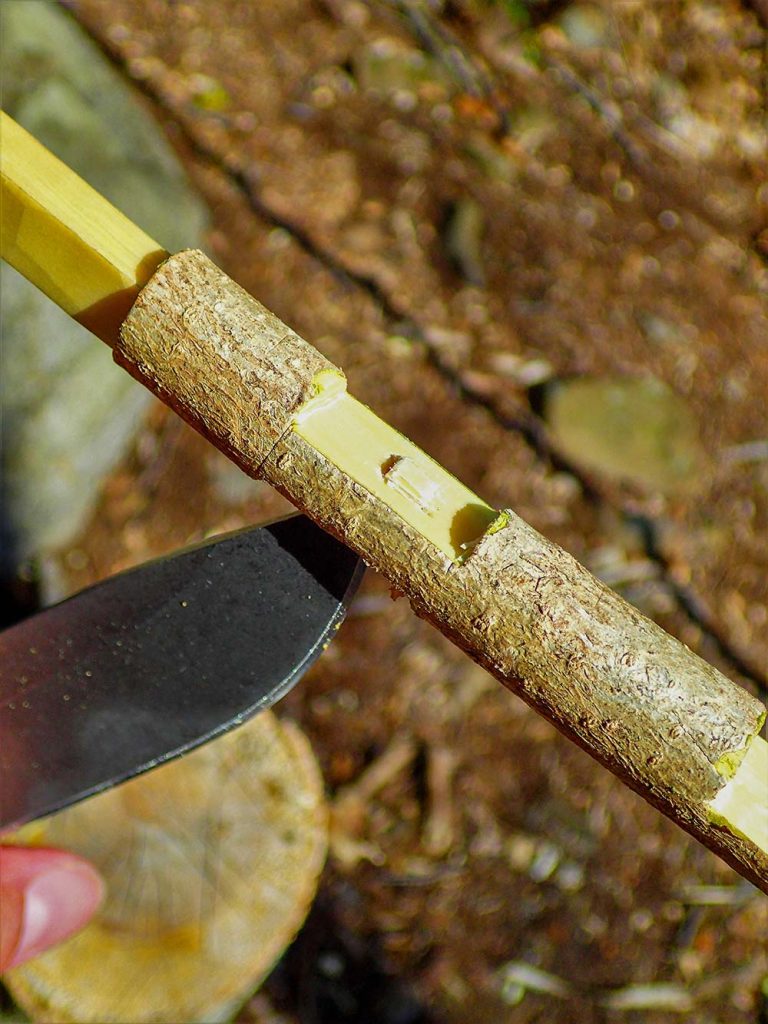 how to score, cut, and pry out the wood chunks to complete the knife tip mortice.