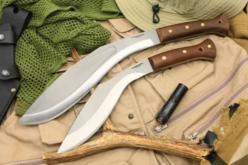 REVIEW: The new updated MORAKNIV CLASSICS, the timeless bushcraft knives -  Knives Illustrated